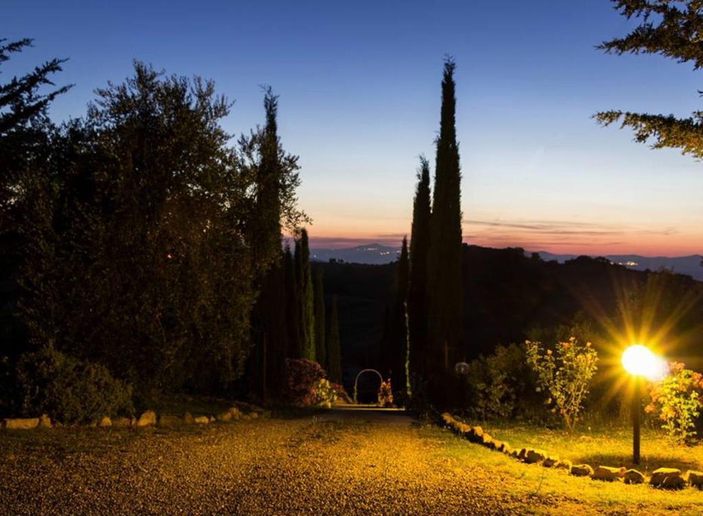 Le Capannacce Villa Cinigiano Exterior photo